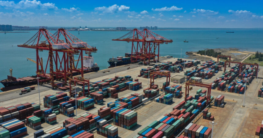 deficitul comercial al romaniei a scazut la 327 miliarde euro in 2025 dupa ce exporturile au crescut mai rapid decat importurile 6989adc2de630