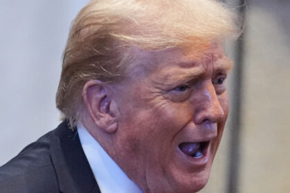 donald trump a sters clipul in care doua maimute aveau chipurile lui barack si michelle obama reactiile au ramas 698630ed6e33f