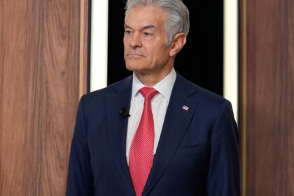 dosarele epstein dr oz devenit inalt oficial in administratia trump l a invitat pe epstein la o petrecere de ziua indragostitilor 698ee233a0cbd
