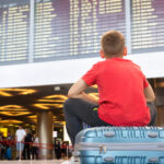 drepturile pasagerilor cand avionul intarzie sau zborul este anulat cand pot obtine compensatii financiare de pana la 600 de euro 699807a5dde91