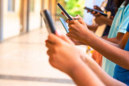 exclusiv consilier prezidential accesul copiilor la retele sociale trebuie reglementat prin varste dar cheia e educatia si gandirea critica 6980815540c67
