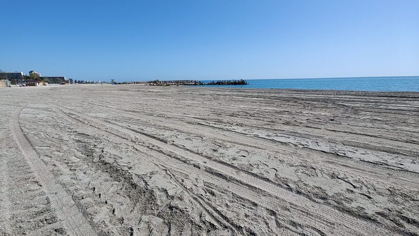 exclusiv drona prabusita pe plaja de la costinesti autoritatile in alerta 698daec98ee17