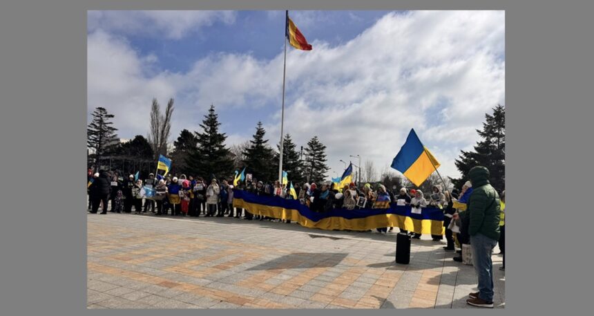 foto amplu protest de solidaritate cu ucraina in constanta la 4 ani de la izbucnirea razboiului lumea a vazut si curajul unui popor care a refuzat sa renunte 699b07e2257ef