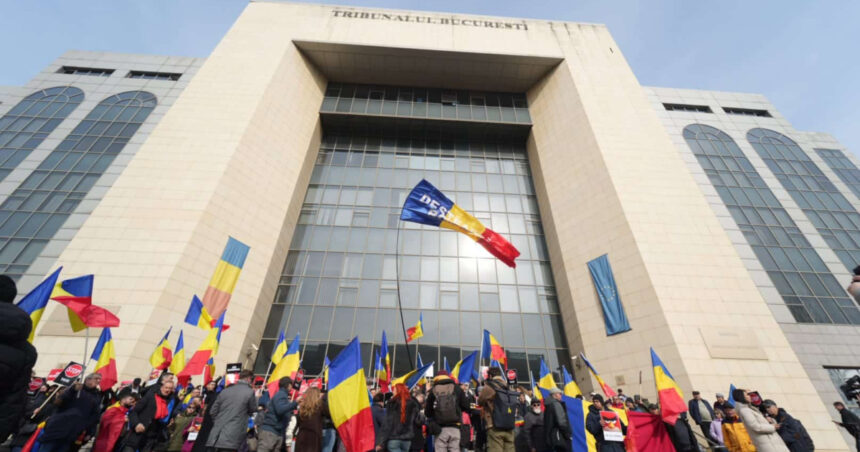 foto proteste aur in tara fata de majorarea taxelor si impozitelor locale george simion a mers la ploiesti 698dd70003123