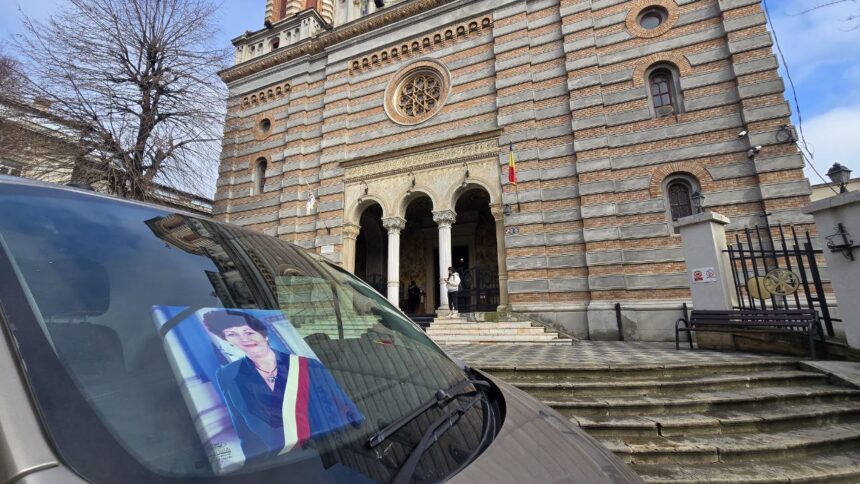 foto rodica craciun fosta sefa a serviciului stare civila din primaria constanta este inmormantata astazi catedrala arhiepiscopala s a umplut de cei veniti sa si ia ramas bun 6985d3ab1d426