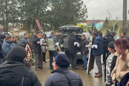 foto video nicolae manea liderul sanitas constanta condus astazi pe ultimul drum sute de oameni au participat la slujba de inmormantare a indragitului sindicalist 6984823ea24be