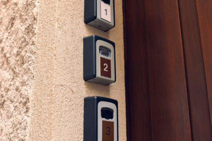 guvernul va reglementa inchirierea in scop turistic a apartamentelor si camerelor 6996d3676063d