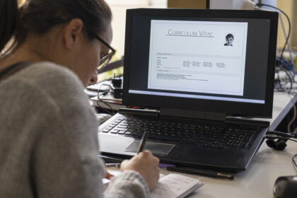 joburi sigure in romania cele mai cautate locuri de munca pe care inteligenta artificiala nu le poate inlocui potrivit specialistilor 6999478570416