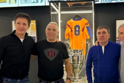 la rascruce pe mana cui ar ajunge farul daca gica hagi merge la nationala 698da20863ebf