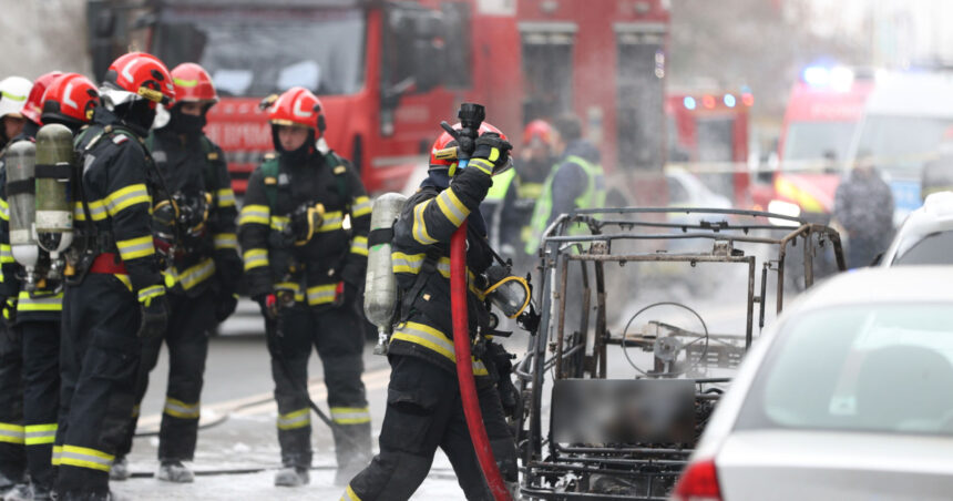 masuri dupa ce o masina electrica a luat foc in mers se fac verificari la rar modelul implicat in incident a fost scos de la vanzare 69942f37e4e14