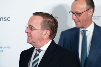 ministrul german al apararii europa are nevoie de predictibilitate din partea sua nici chiar statele unite nu pot actiona singure 6990ce643c121