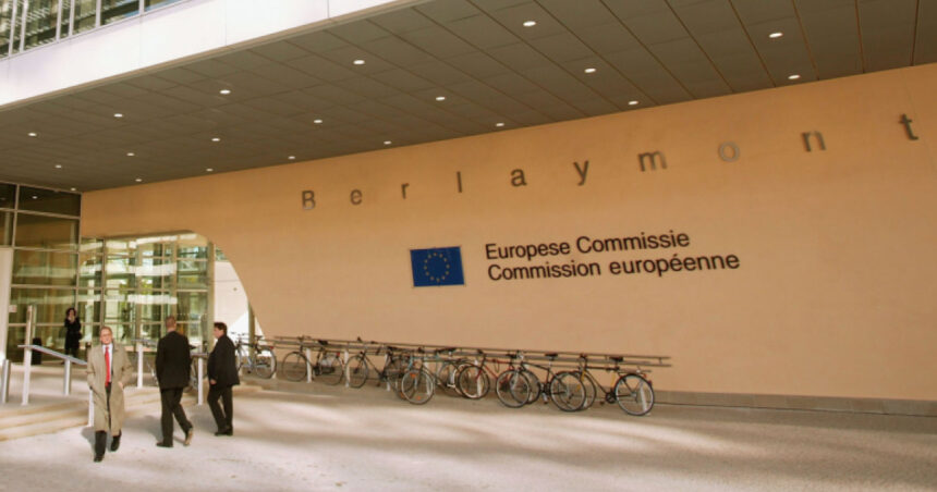 news alert comisia europeana a luat act de decizia ccr privind pensiile speciale ale magistratilor ce se intampla cu banii blocati din pnrr 6995d51986100