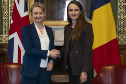 oana toiu s a intalnit cu ministra britanica de externe impartasim viziunea unei europe mai competitive 698a36eb4edc9