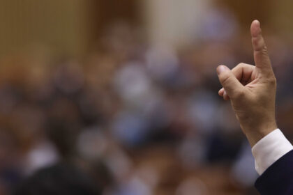 parlamentul se reuneste in plen pentru alegerea noului avocat al poporului vor fi numiri si la cncd si curtea de conturi 699dcaabb509e