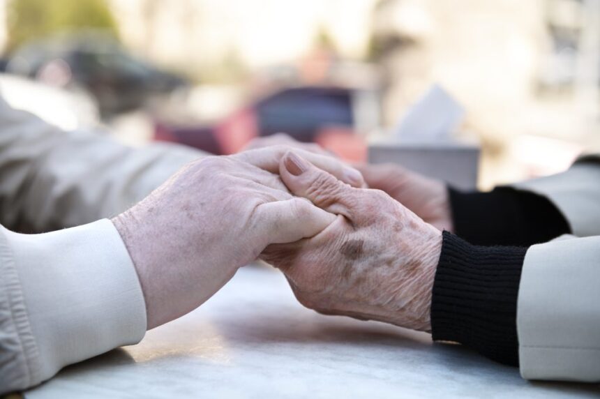 premii pentru varstnici si cupluri aniversare primaria constanta distribuie sumele prin mandat postal 699813ec6b78f