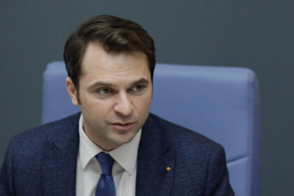 revolta bugetarilor dupa ce sebastian burduja i a numit incompetenti hoti sau nebuni explicatiile fostului ministru 698cbea85dc82