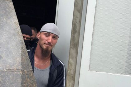 sacalu criminalul de pe litoral si a schimbat numele in puscarie 6994e168b21c8