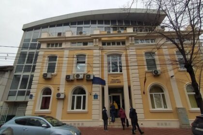 salarii de pana la 10 000 de lei pentru asistentii personali profesionisti dgaspc constanta face recrutari 698db1ffdd7b1