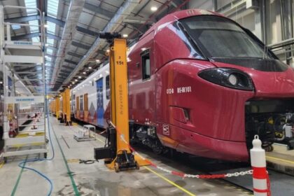 trenuri electrice noi pe ruta bucuresti constanta 6988e747e7384