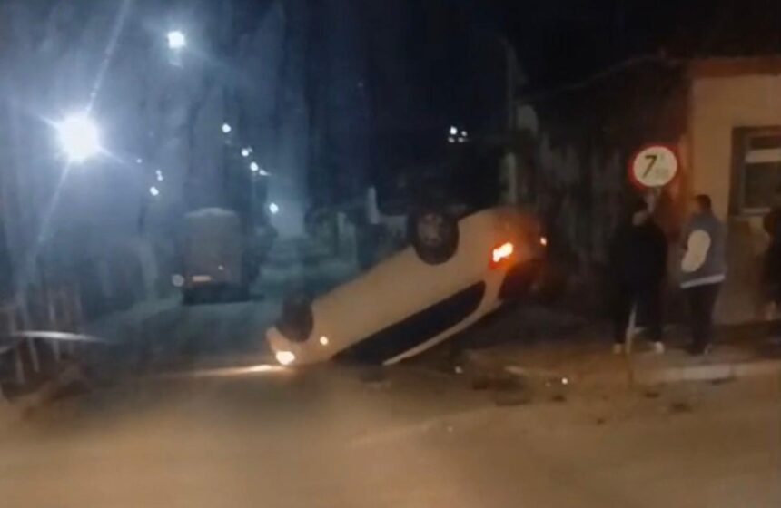 un autoturism s a rasturnat intr o intersectie din medgidia in urma unui accident 69a0acc7d9a55