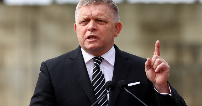 ungaria si slovacia acuza ucraina ca blocheaza petrolul rusesc si cer ajutorul croatiei atat de multe minciuni de ambele parti 699234f85f9a4