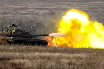 utilizarea masiva a dronelor de catre ucraina pune capat erei diviziilor de tancuri rusesti sfarsitul este ireversibil 698223b2209e7