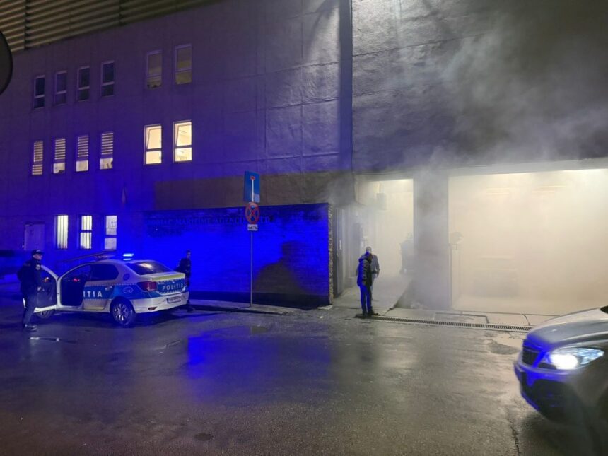 video alerta un incendiu a izbucnit la un autoturism din parcarea subsolului tomis mall 6984cf80613c5