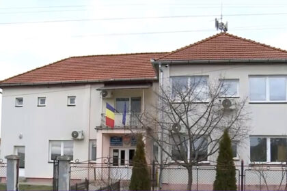 video doi primari vor sa comaseze comunele pe care le conduc si vor organiza un referendum ce functii sunt eliminate 69902ca693e57