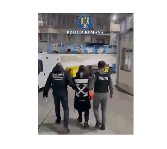 video dupa ce 3 ani a furat nestingherit din autoturisme un tanar de 21 de ani a fost prins si arestat preventiv 6983620514b5b