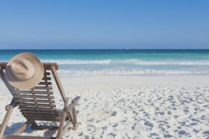 video femeie retinuta dupa inselaciuni cu oferte turistice last minute familii cu copii date afara din hotel in turcia 69949c68b58c9