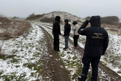 video mangalia trei cetateni turci depistati de catre politistii de frontiera fara documente valabile pentru a calatori in spatiul schengen 6989d9d439b2b