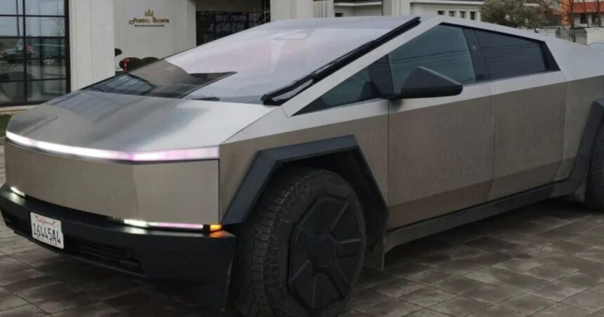 video motivul pentru care un bulgar cu un vehicul tesla cybertruck n a ajuns mai departe de lugoj dupa ce a intrat in romania 6980fc5f5073b