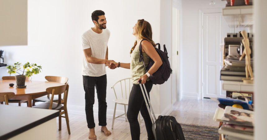 video o primarie le a pus gand rau proprietarilor care isi inchiriaza apartamentele in regim hotelier fara sa le declare la impozite 699bf8994f445