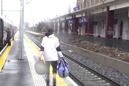 video reabilitare de 130 de milioane de lei pusa pe pauza calatori revoltati motivul pentru care lucrarile la gara ciulnita sunt blocate 69896af8c236a