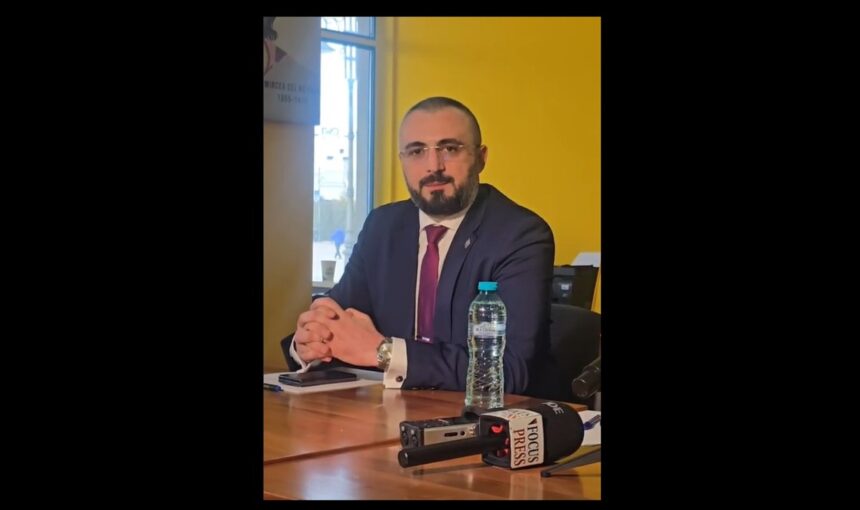 video senatorul aur nicolae vlahu atrage atentia asupra nerespectarii regulamentelor din parlament dupa ce au anulat alegerile si au vazut ca nu pateste nimic isi permit din ce in ce mai multe lucru 698ddc61adc67