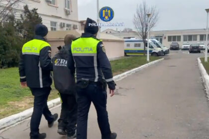video sofer beat si fara permis la plimbare pe bulevardul alexandru lapusneanu acesta a mai fost condamnat pentru infractiuni la regimul rutier 698c41049ddf3