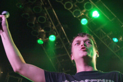 video solistul trupei rock 3 doors down a murit la 47 de ani brad arnold suferea de cancer la rinichi 698c21fd17494