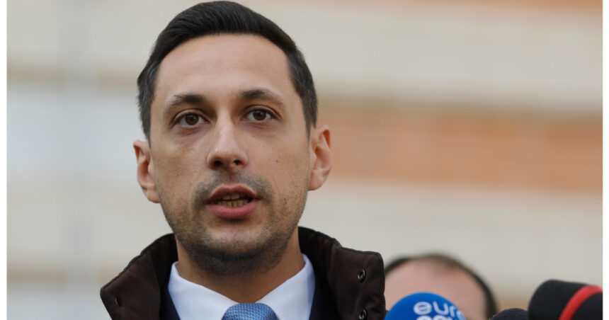 vlad gheorghe consilierul lui bolojan atac la ciolacu pe tema bugetului covrigarul trebuie sa justifice niste miliarde 698f2881264f5