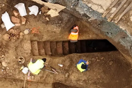 zeci de morminte romane descoperite pe santierul spitalului din constanta primaria acuza intarzieri si pierderi de fonduri 69a19d7f5c2db