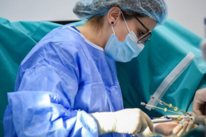 a fost diagnosticata cu o boala grava cand se astepta mai putin cum a fost salvata o tanara 69b7b9aba8b87