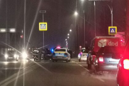 accident intre 2 autoturisme pe bulevardul aurel vlaicu din constanta o persoana a fost ranita 69b5ba3e272e5