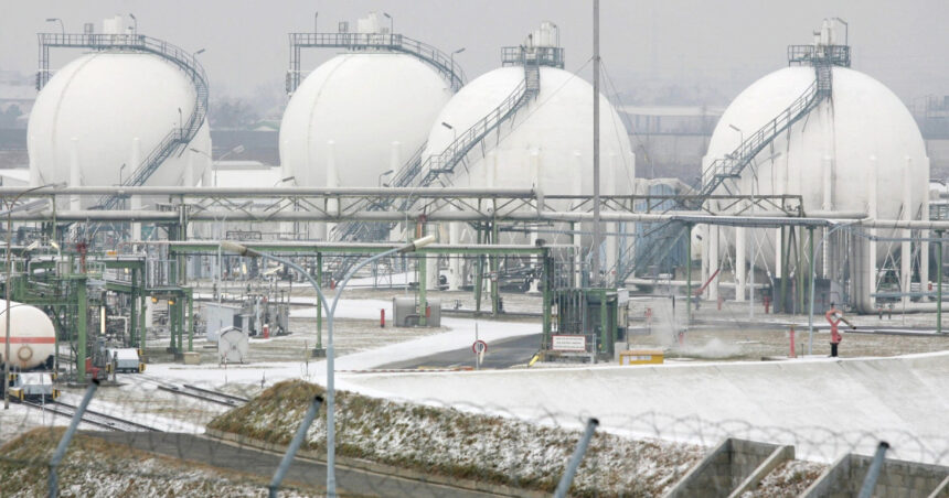 analiza impovarata cu datorii europa are putine optiuni pentru a atenua impactul exploziei preturilor la energie 69b3e4ce37843