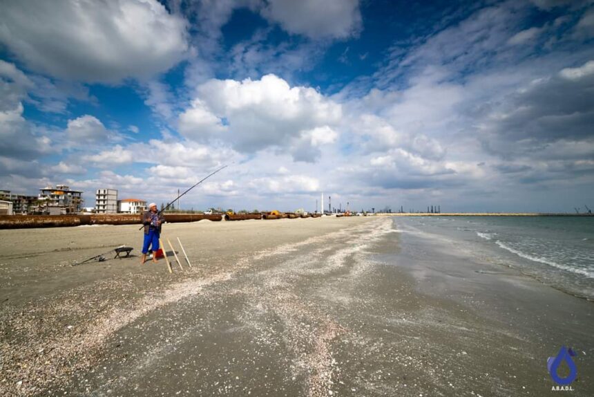 anar a reluat licitatiile pentru 10 sectoare de plaja din navodari si alte 92 in alte statiuni 69cc4061d0d15