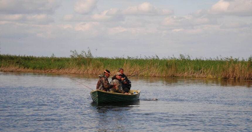 aproape 40 dintre pescarii din delta dunarii risca sa ramana fara autorizatie exista suspiciuni de pescuit la negru 69c762a76f82f