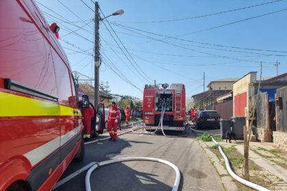 arde o casa in constanta mai multe echipaje sunt la fata locului 69a4505807eff