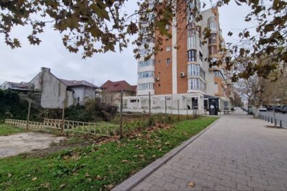 bloc cu 6 etaje langa poarta mare a cetatii tomis vecinii asteapta sa afle daca planul de construire pica in instanta 69ba18409e923