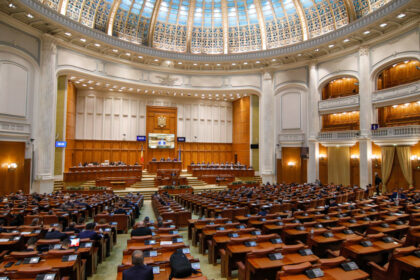 conducerea parlamentului a anulat deplasarile externe ale alesilor saptamana viitoare prezenta obligatorie la dezbaterea bugetului 69b2eeb400aaf