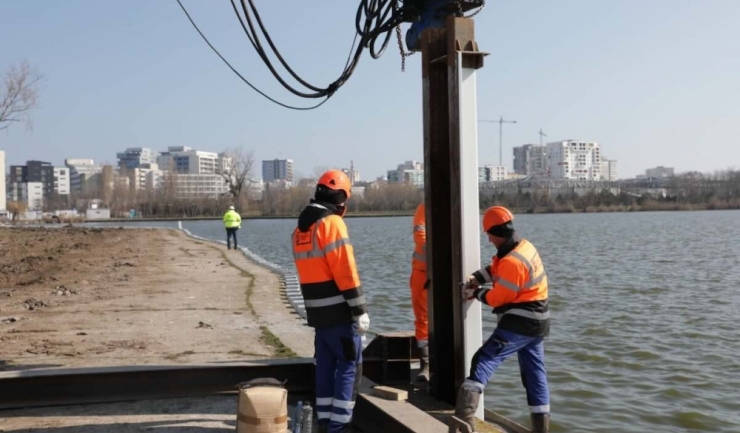 constanta au inceput lucrarile de reabilitare si consolidare a malurilor lacului tabacarie 69a930c3a59aa