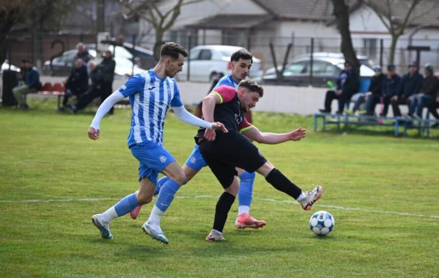 derby uri cu infrangeri pentru liderele din doua serii in etapa de duminica din liga a v a 69b80a6994a7c