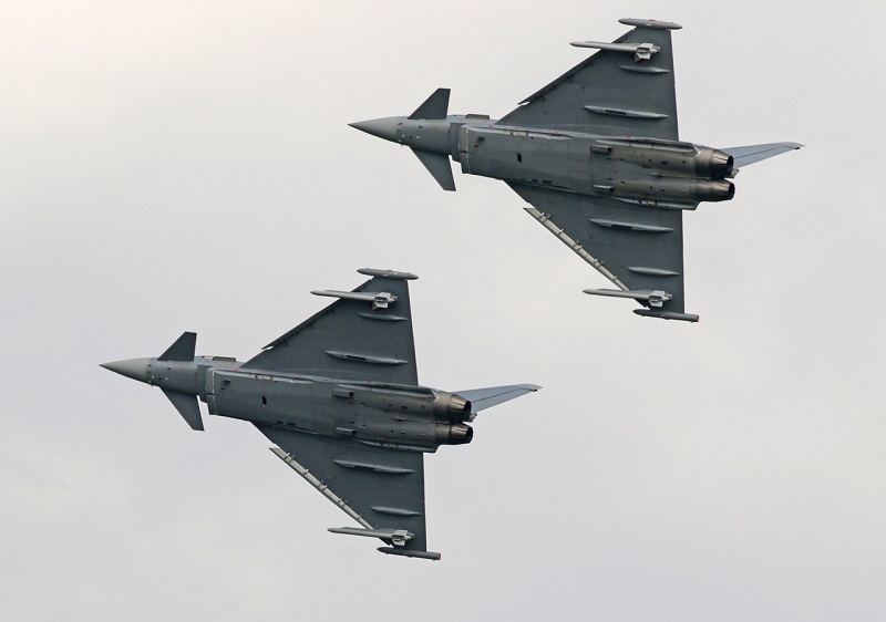 doua avioane eurofighter typhoon ridicate de la baza mihail kogalniceanu dupa detectarea unor drone la est de sulina 69c0544d6dc99